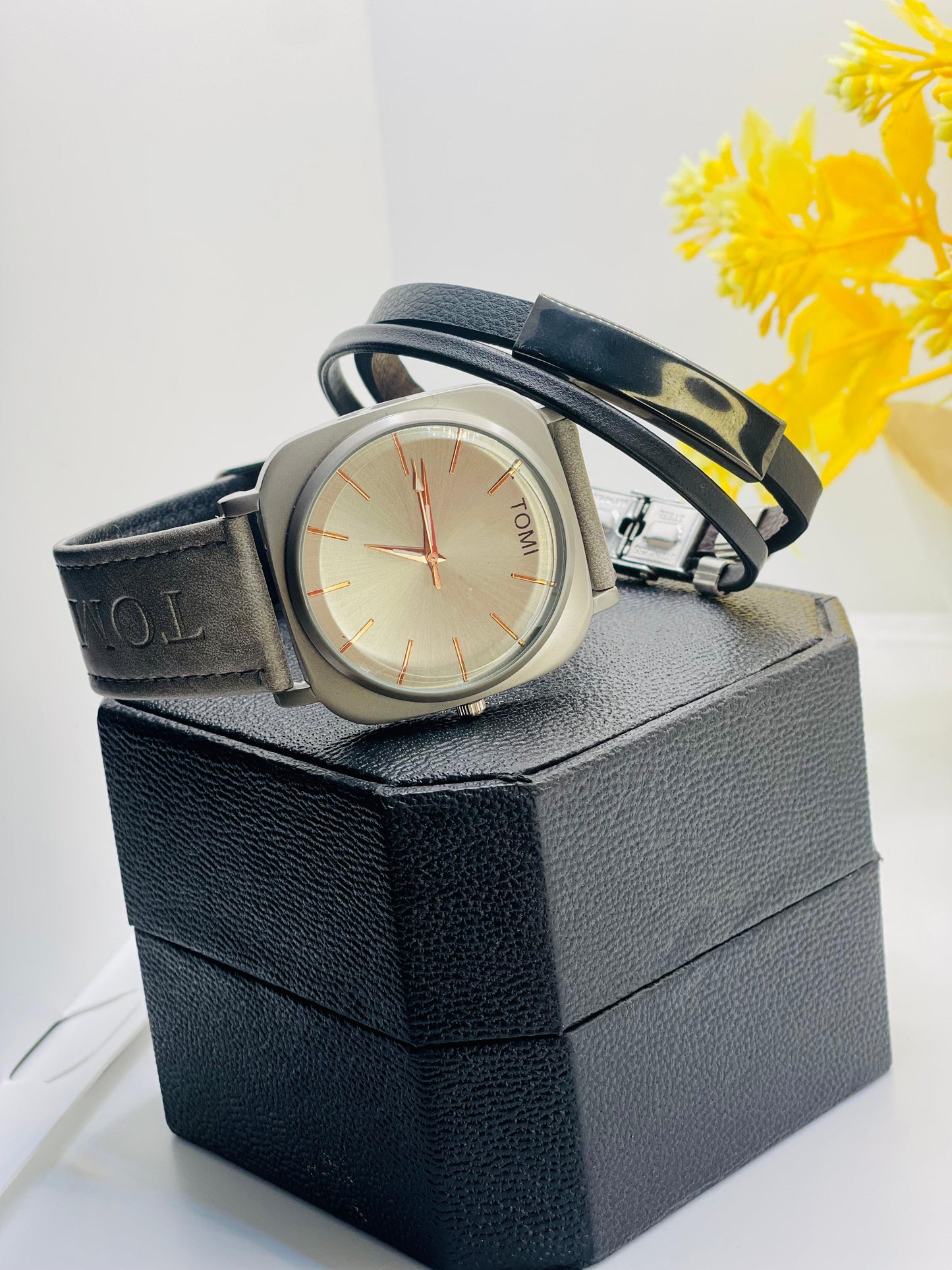 Premium Business Watch with Complimentary Bracelet Gift